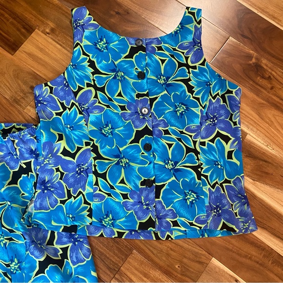 Fashion Bug 90s Floral Two-Piece Set – Sleeveless Top & Shorts – Made in USA - Picture 8 of 8